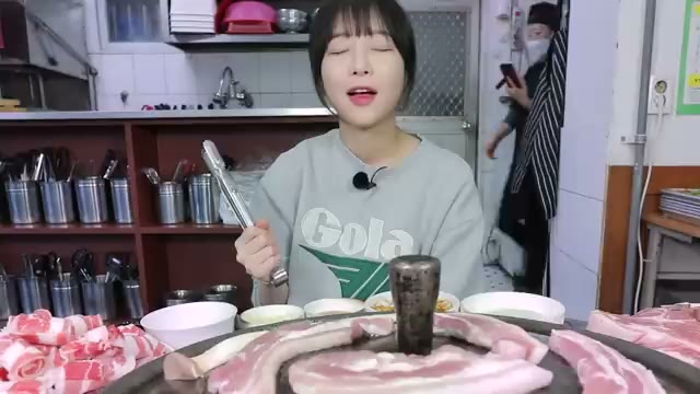 Yetnal Wang Sotttukkeong Samgyeopsal (1/1)